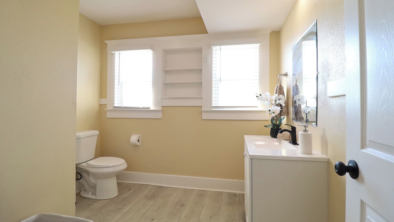 Photo of Bathroom in Roosevelt
