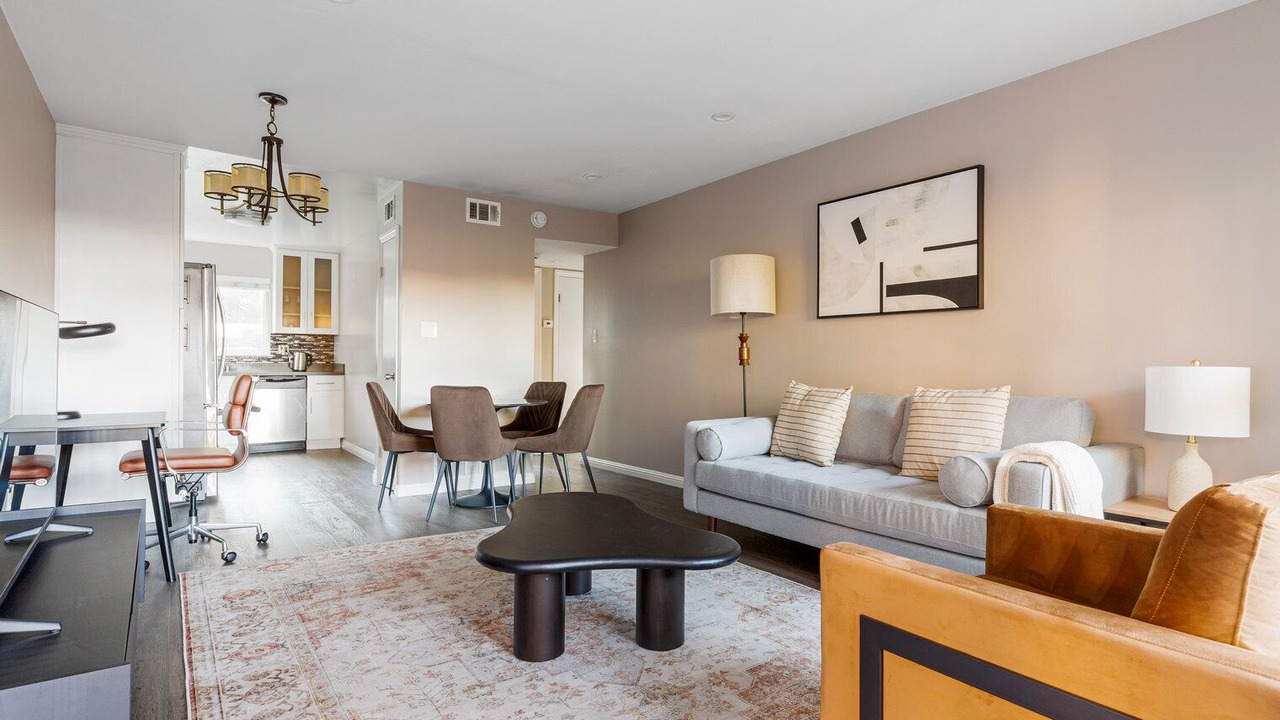 Photo of Livingroom in Central San Mateo