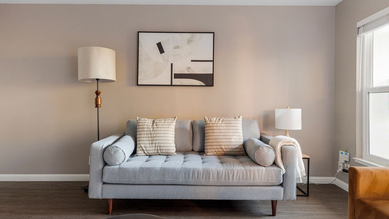 Photo of Livingroom in Central San Mateo