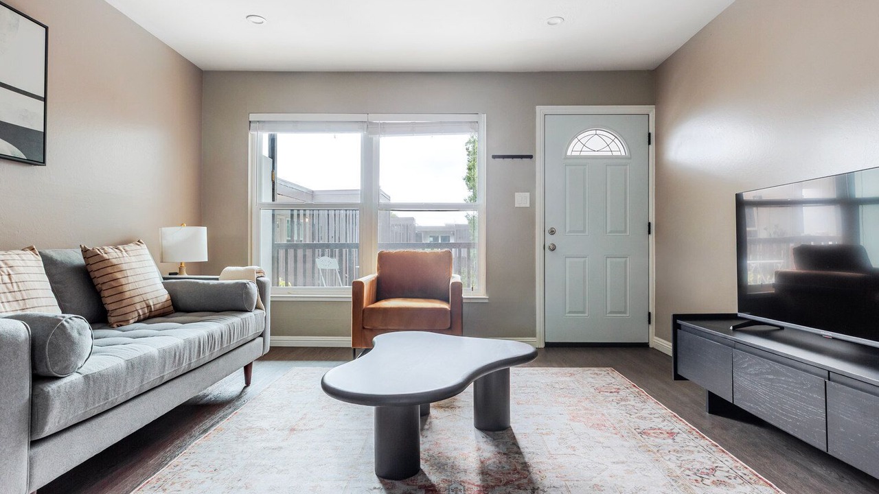 Photo of Livingroom in Central San Mateo