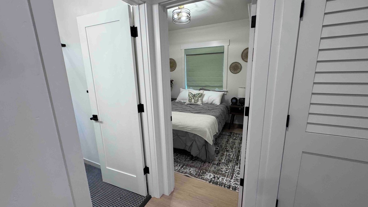 Photo of Bedroom in Garden Alameda