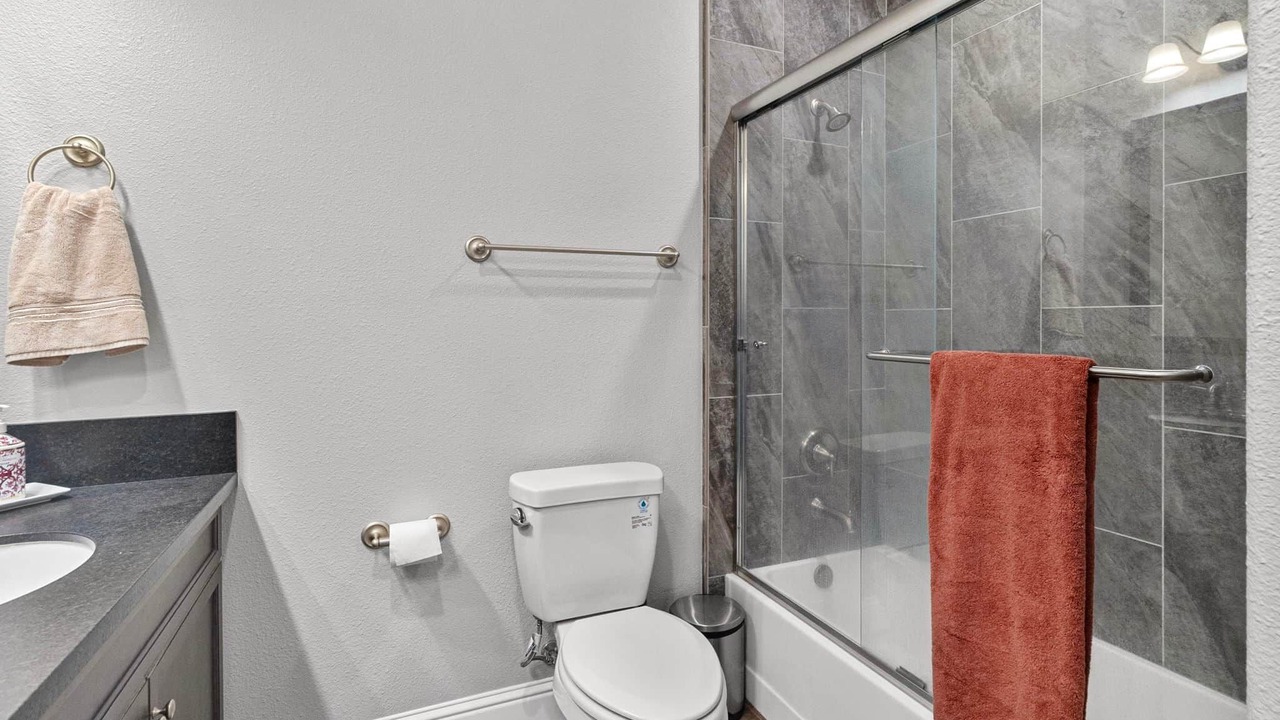 Photo of Bathroom in Madera