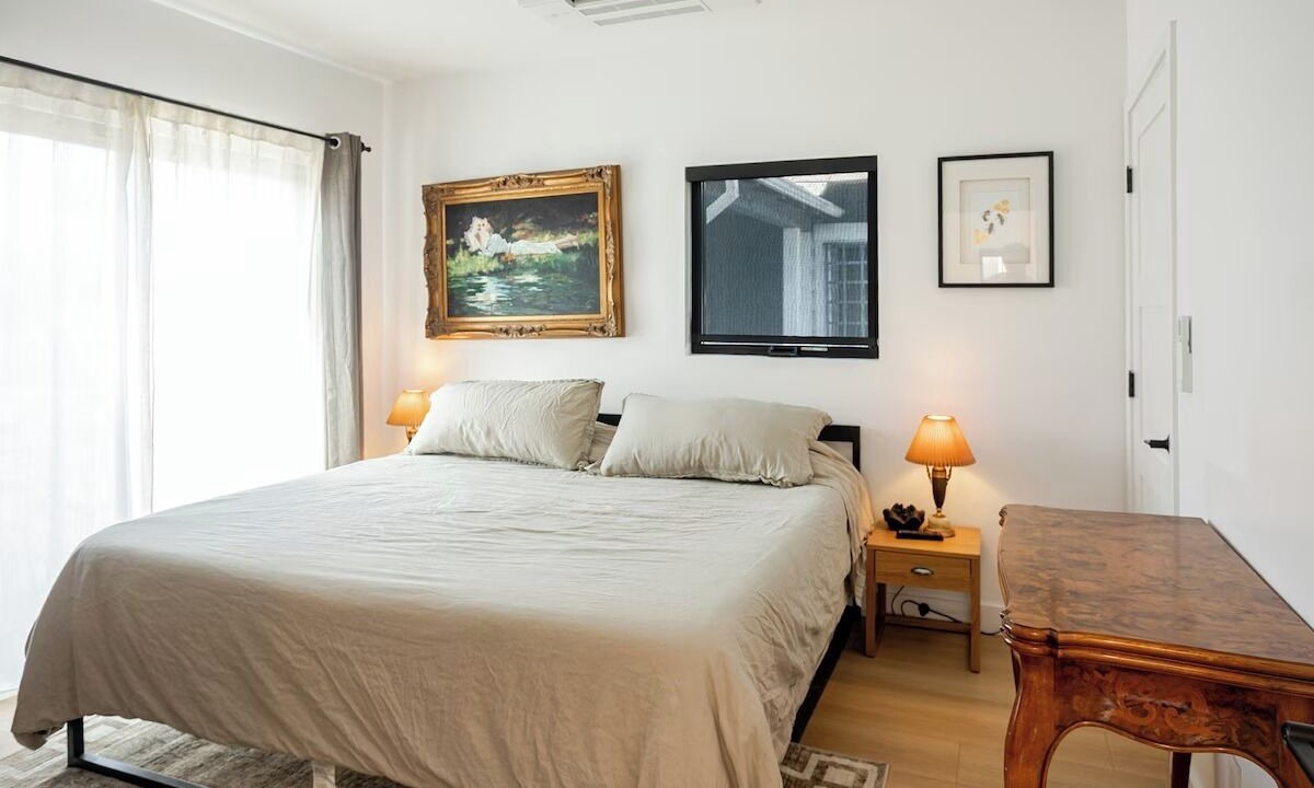 Photo of Bedroom in Los Angeles