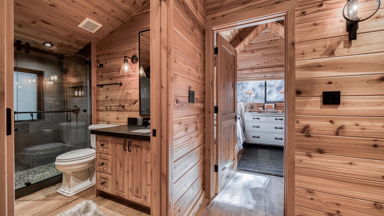 Photo of Bathroom in Tahoma
