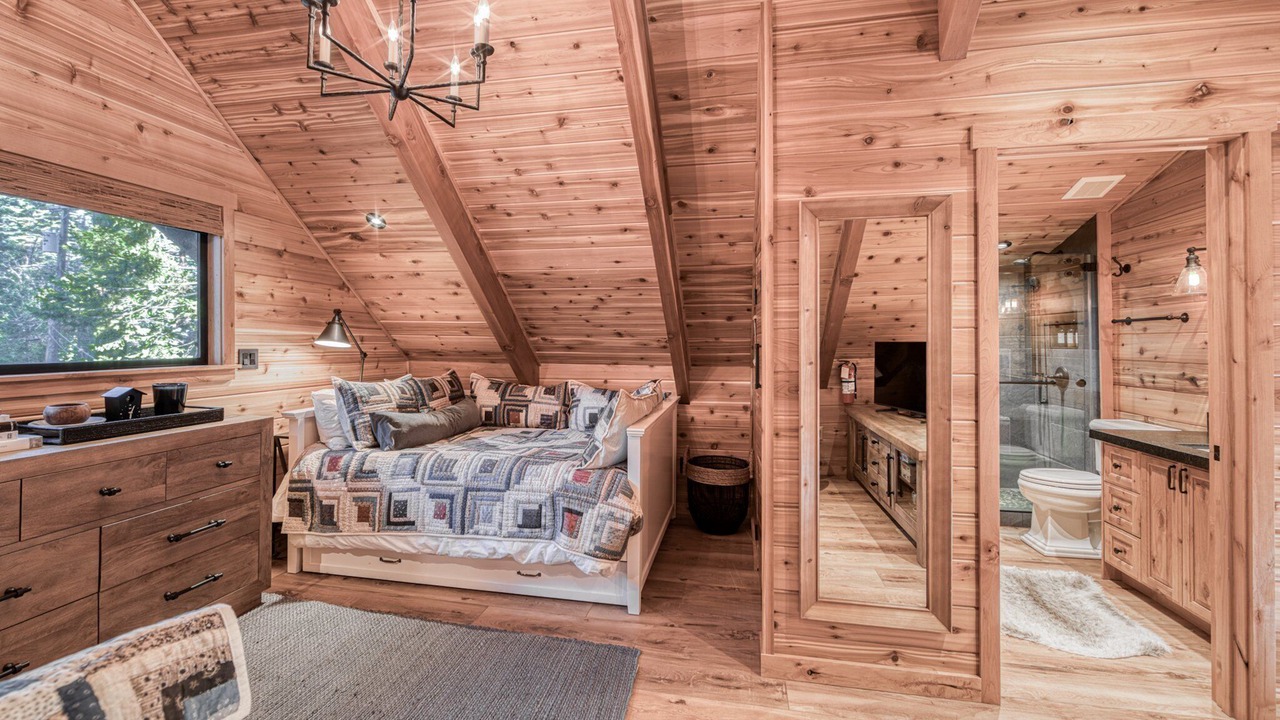Photo of Bedroom in Tahoma