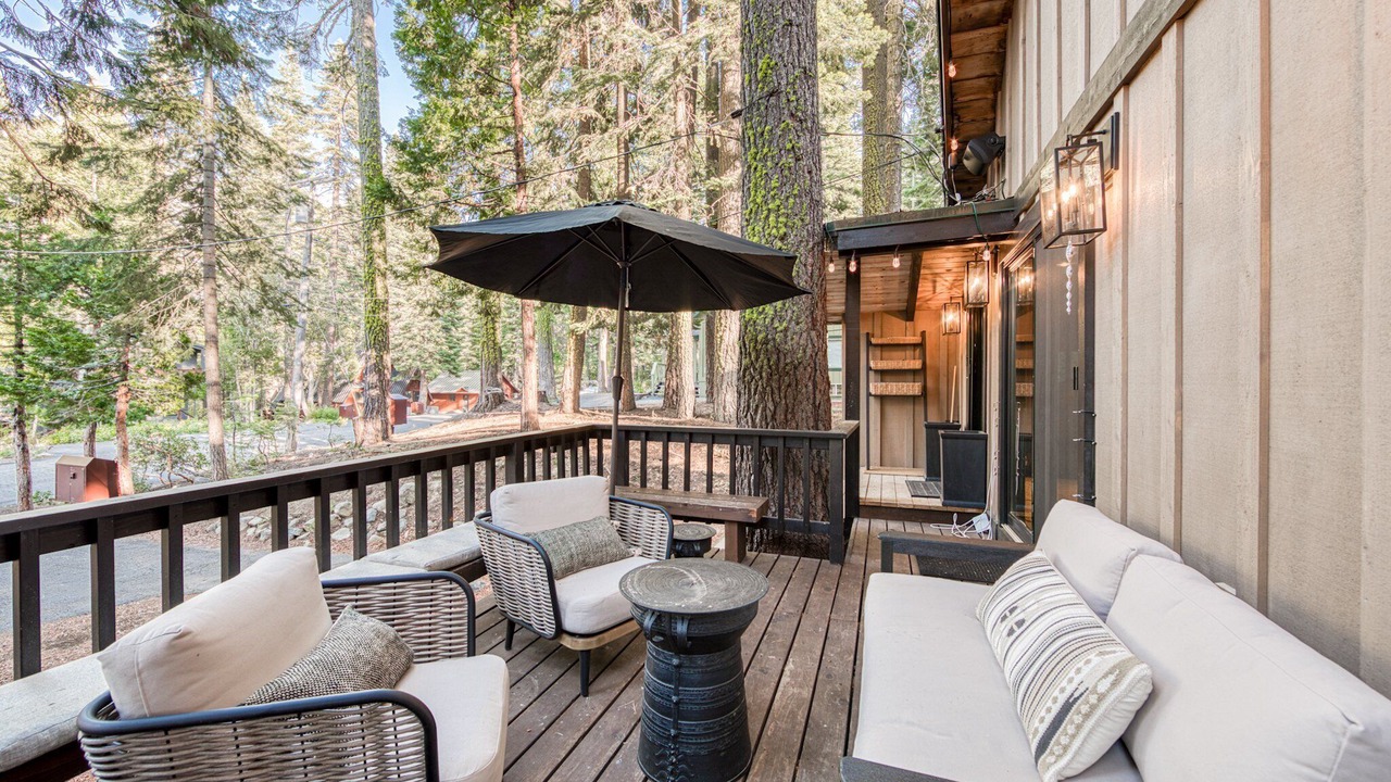 Photo of Patio Balcony in Tahoma