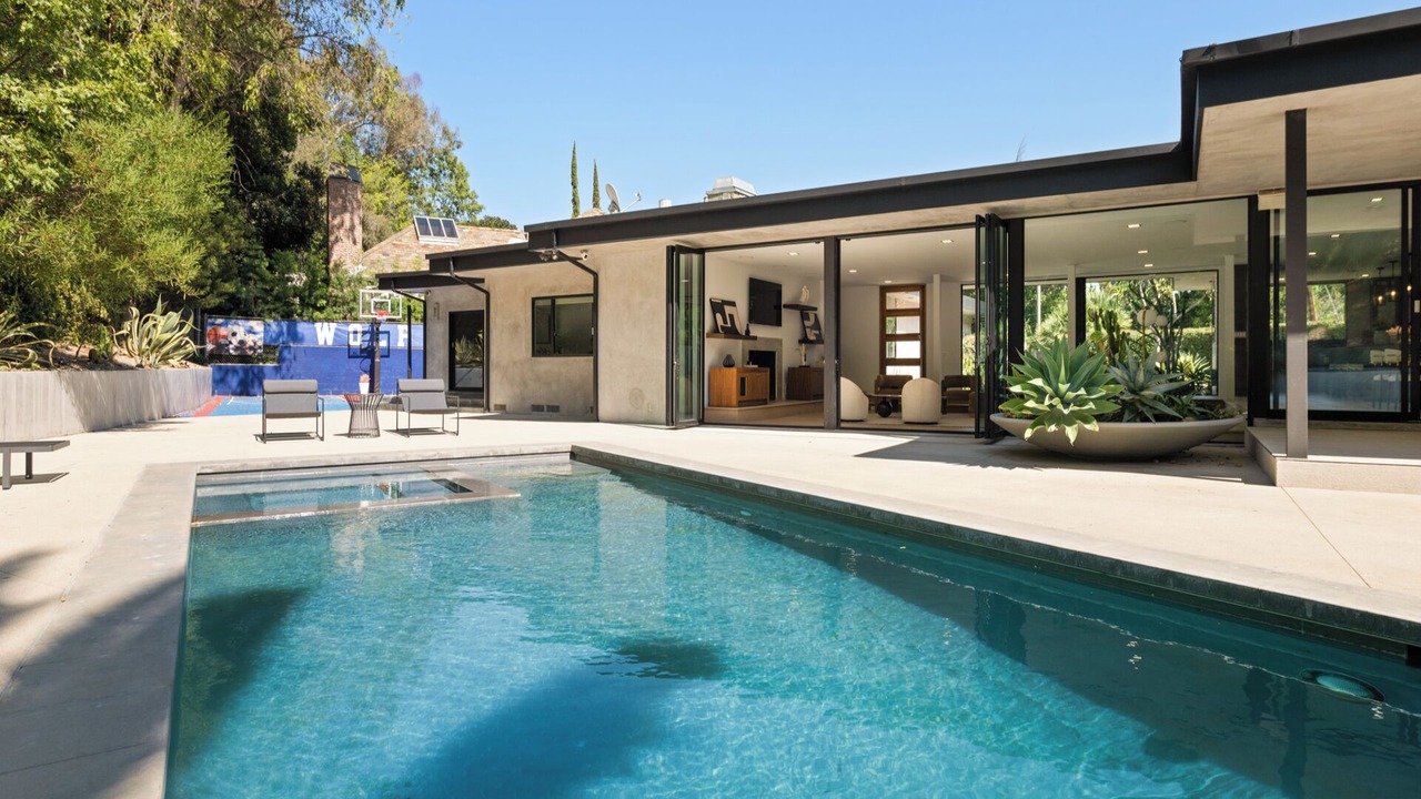 Photo of Outdoor in Beverly Glen