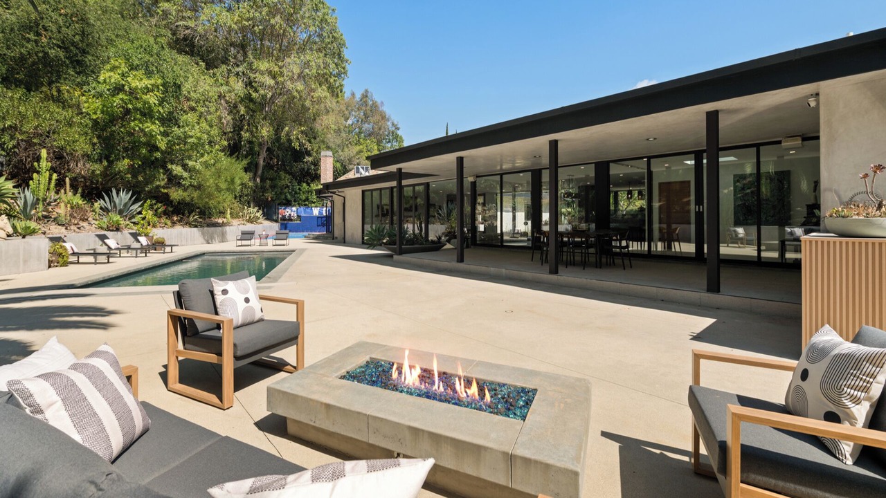 Photo of Outdoor in Beverly Glen