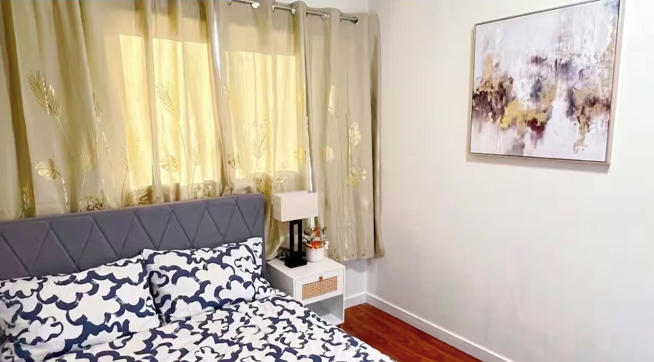 Photo of Bedroom in San Leandro
