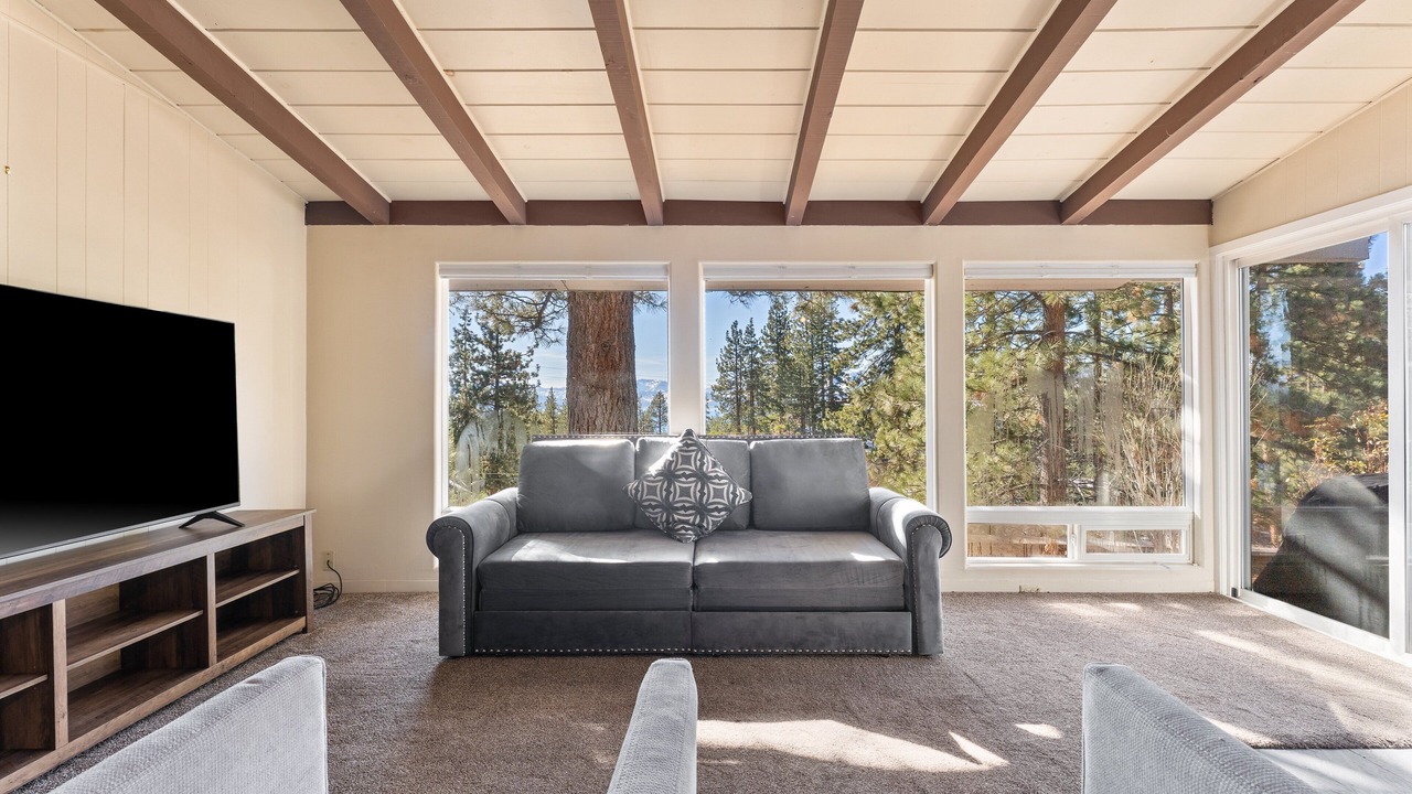 Photo of Livingroom in Zephyr Cove