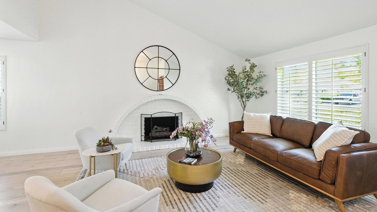 Photo of Livingroom in Westlake Village