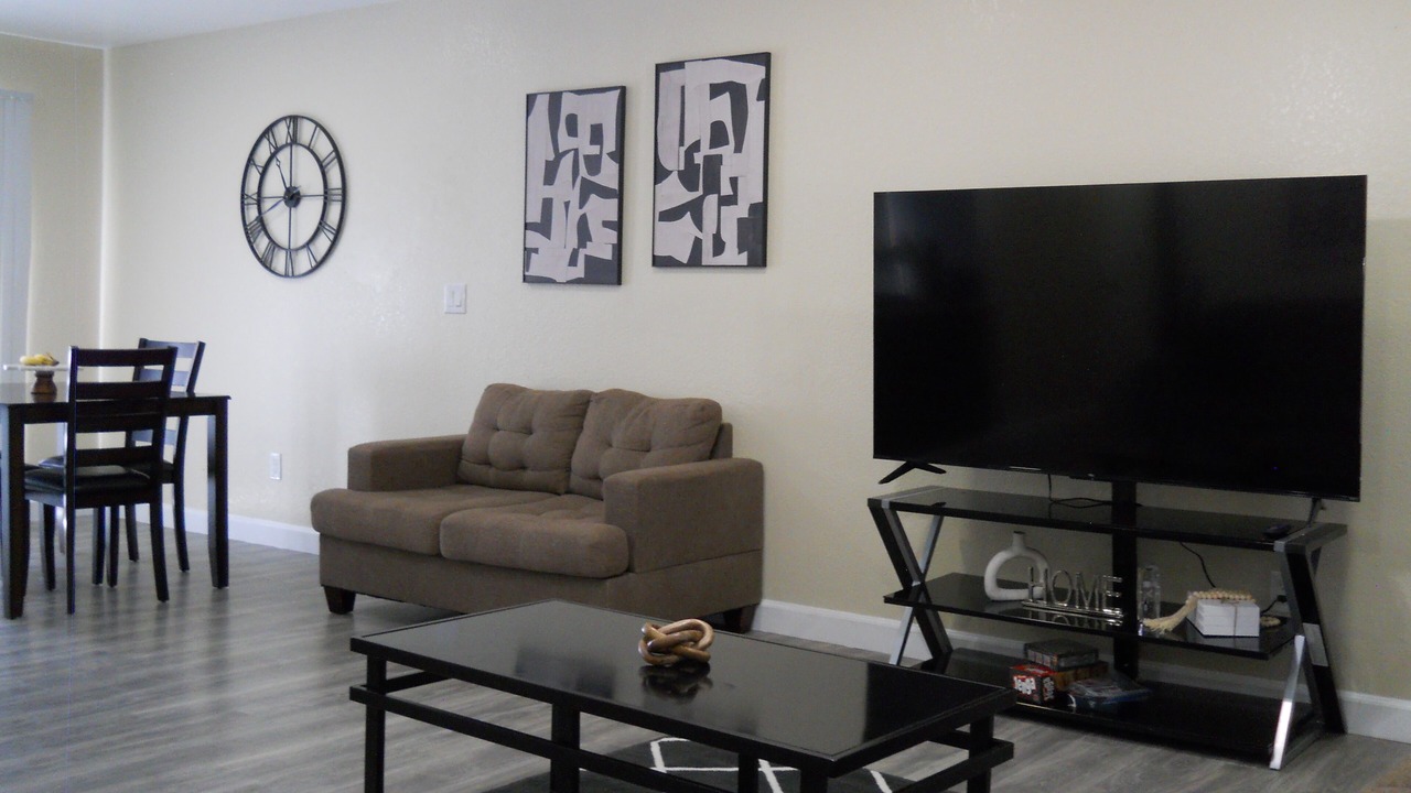 Photo of Livingroom in Hanford