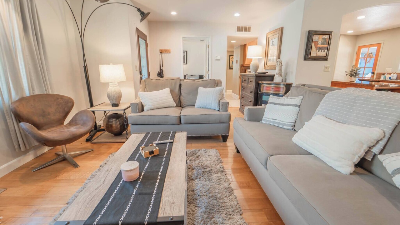Photo of Livingroom in Three Rivers