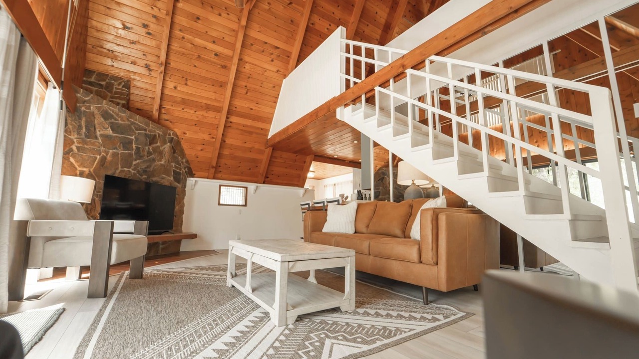 Photo of Livingroom in Three Rivers