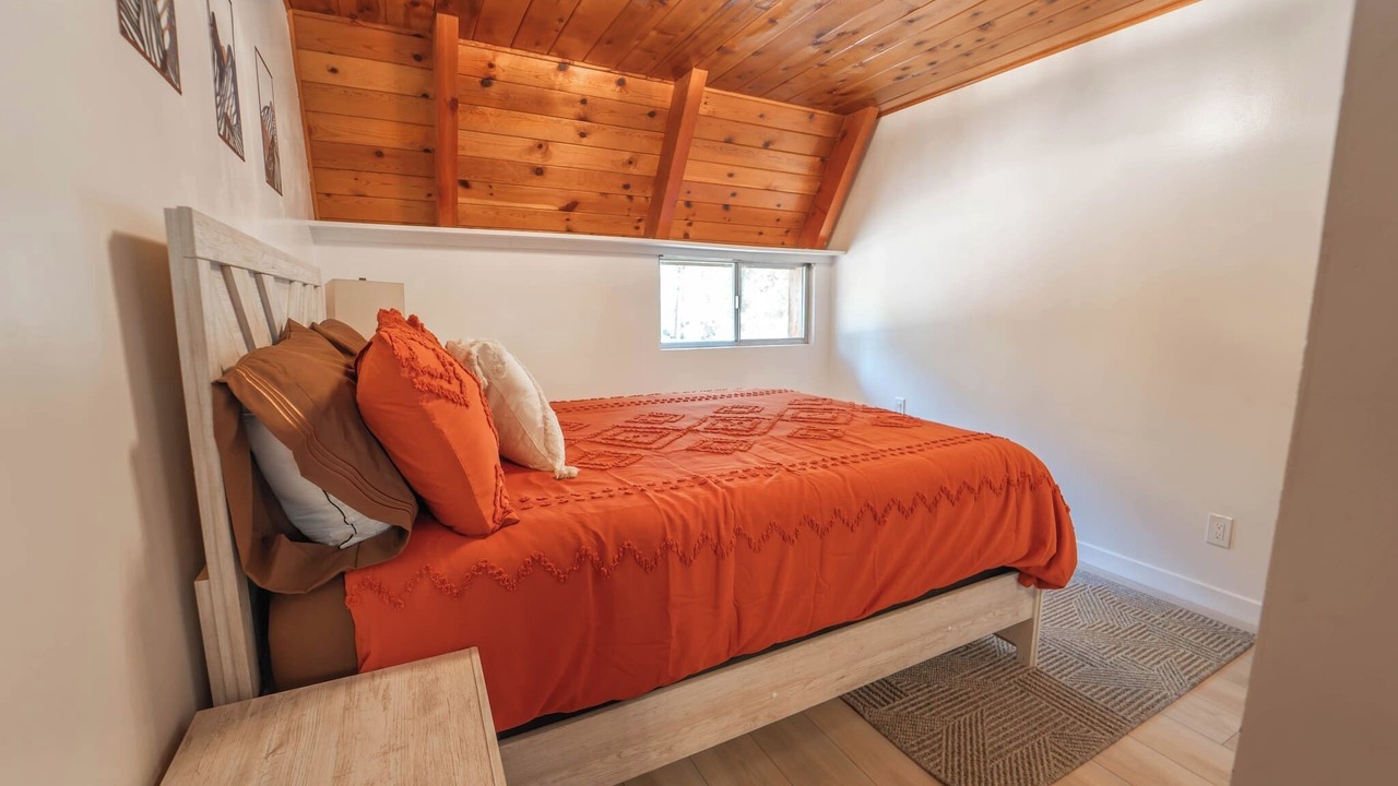 Photo of Bedroom in Three Rivers