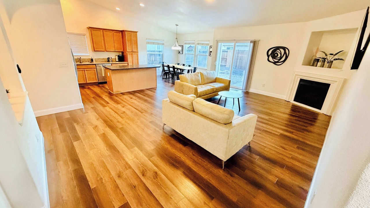Photo of Livingroom in Fernley