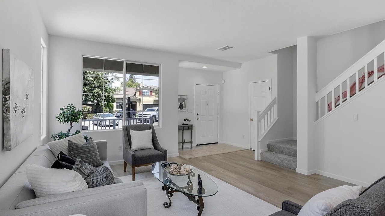 Photo of Livingroom in Tennyson - Alquire