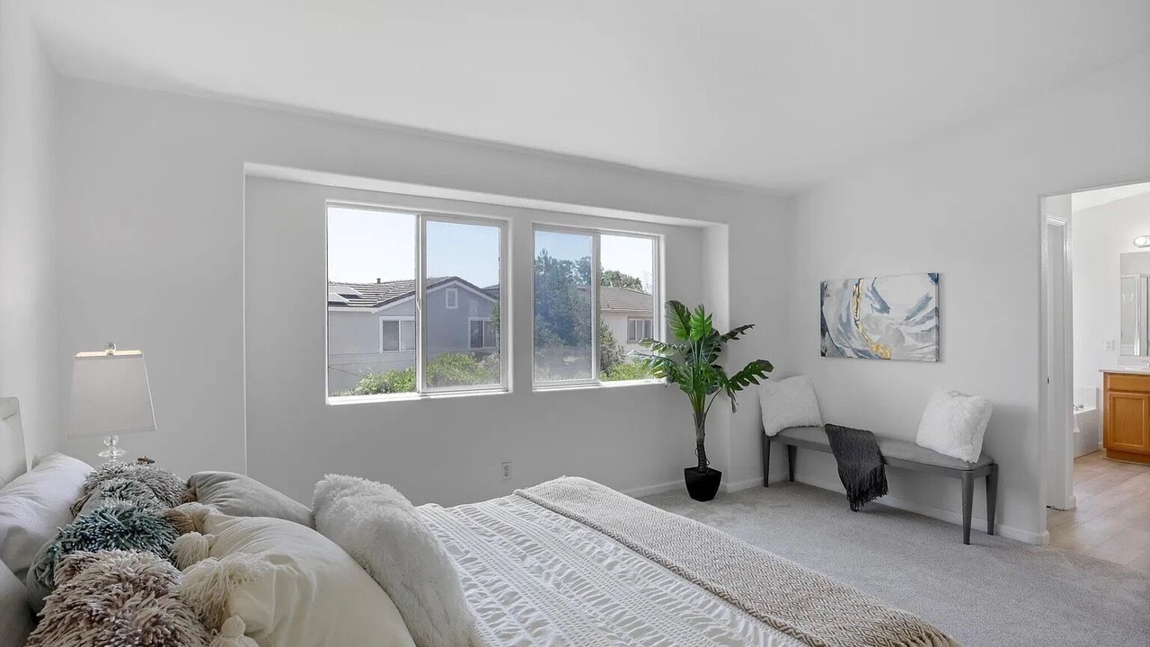 Photo of Bedroom in Tennyson - Alquire