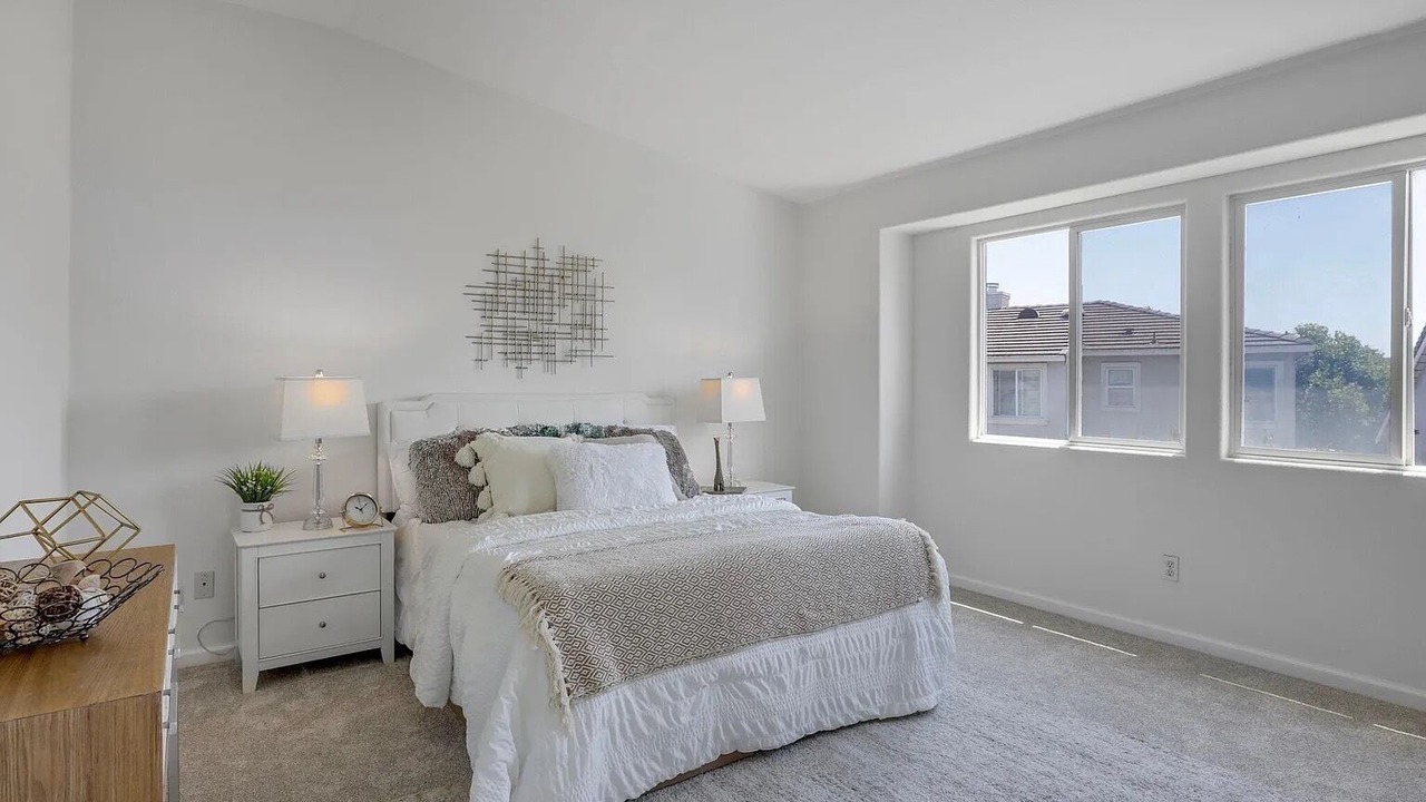 Photo of Bedroom in Tennyson - Alquire