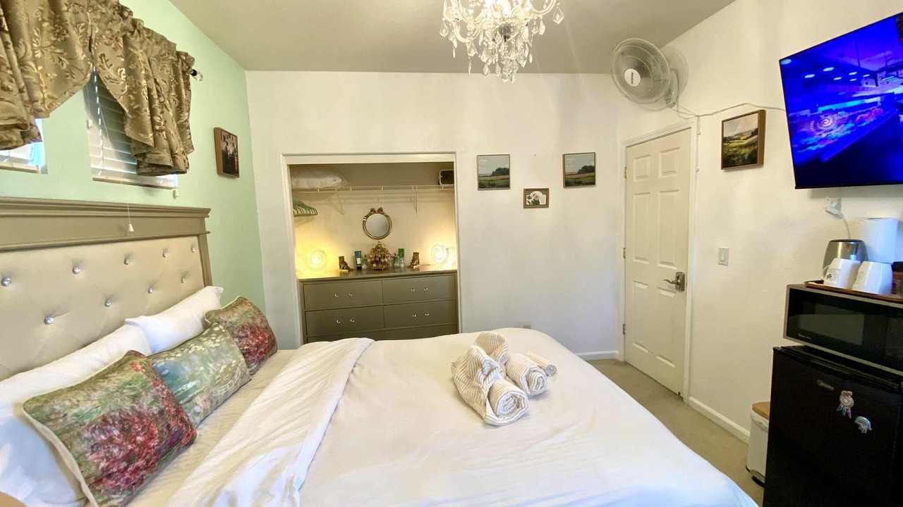 Photo of Bedroom in Tracy