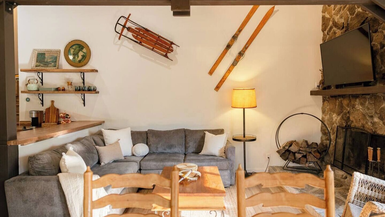 Photo of Livingroom in Sierra Cedars