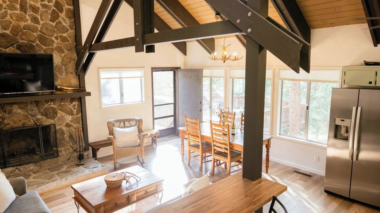 Photo of Livingroom in Sierra Cedars
