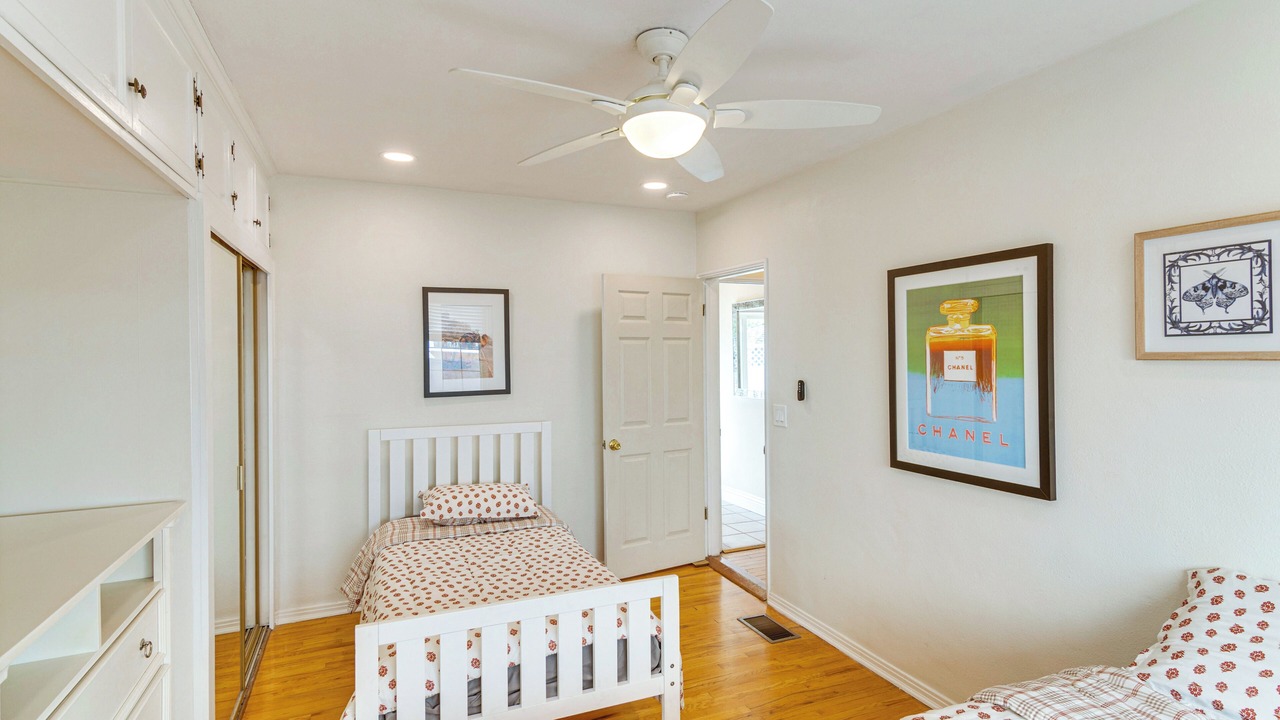 Photo of Bedroom in Studio City