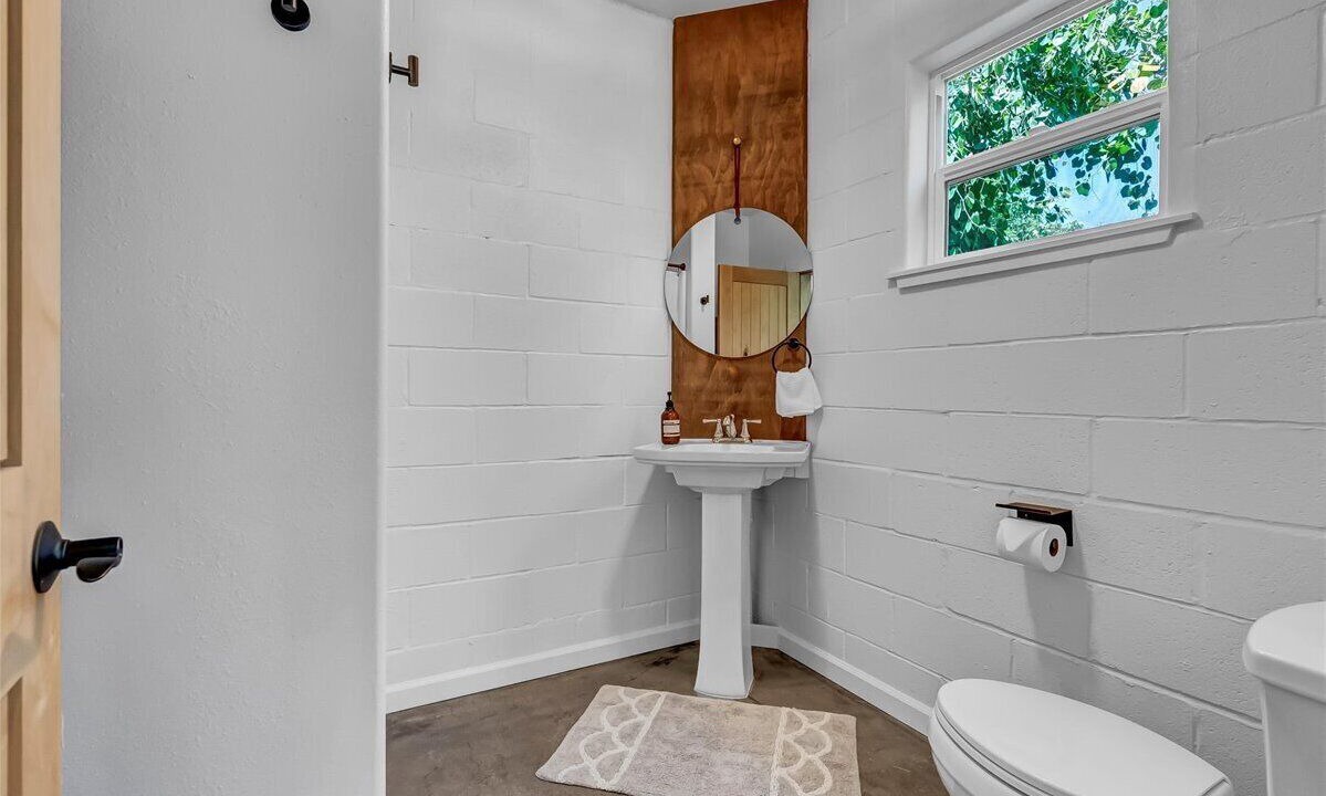 Photo of Bathroom in Kaweah