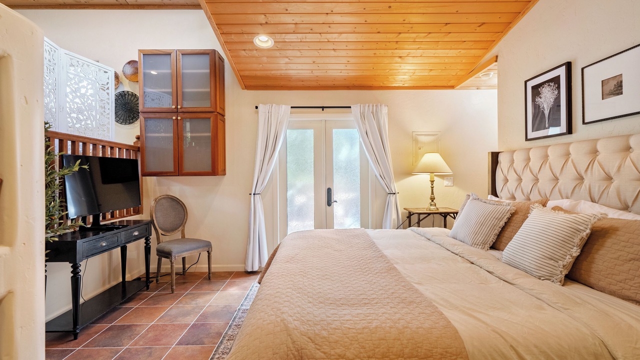 Photo of Bedroom in Atascadero