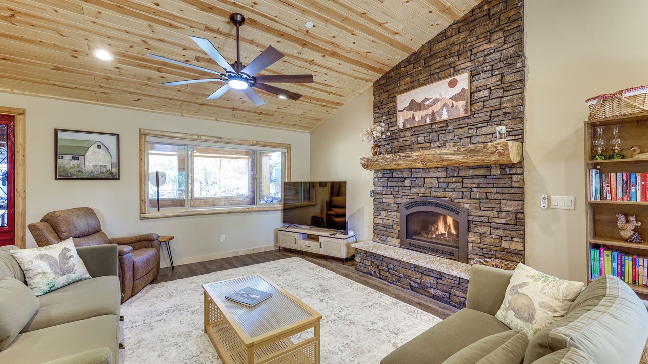 Photo of Livingroom in Sugarloaf