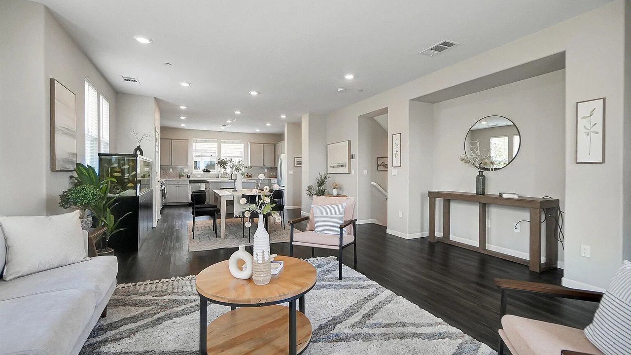 Photo of Livingroom in Mission - Garin