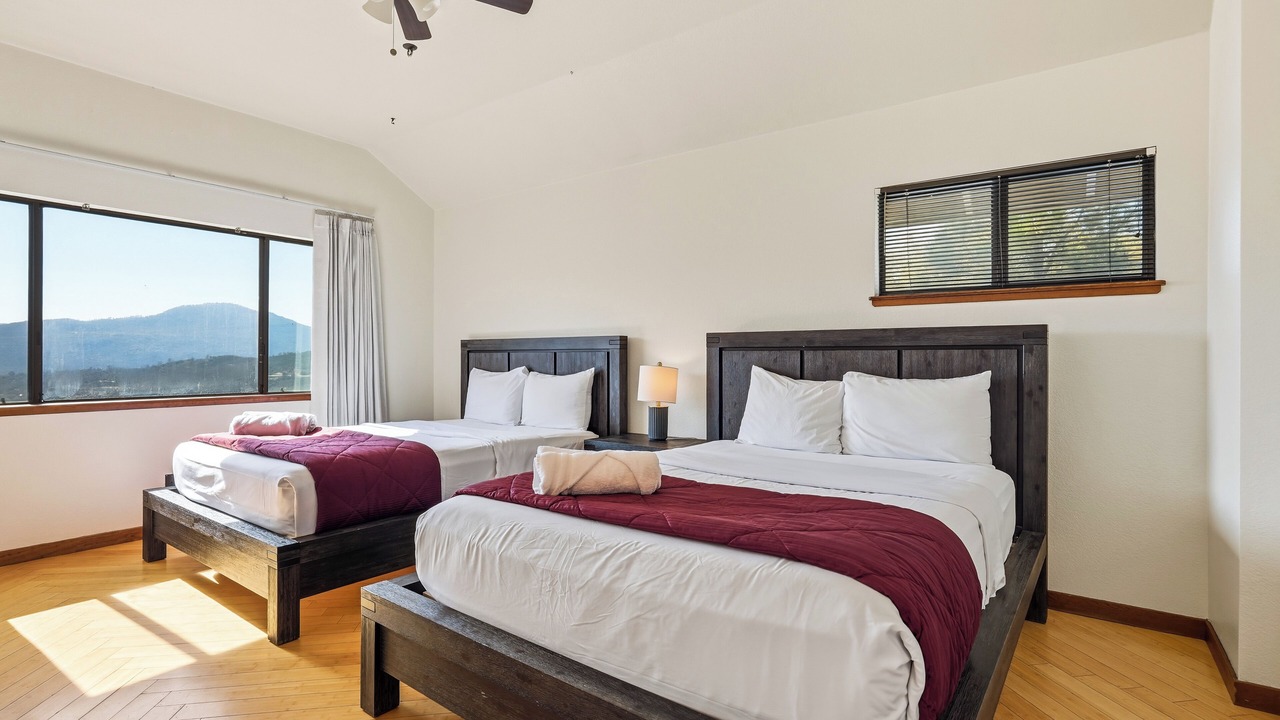 Photo of Bedroom in Yosemite Forks