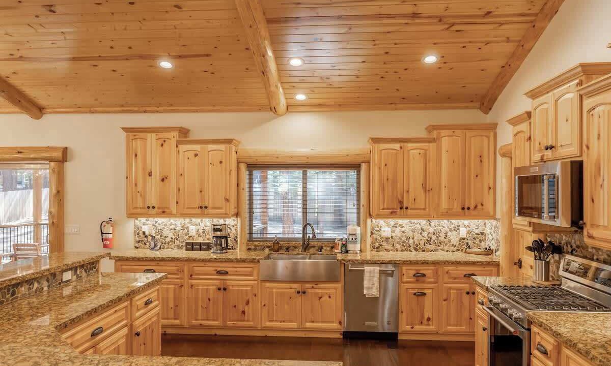 Photo of Kitchen in Summit Estates