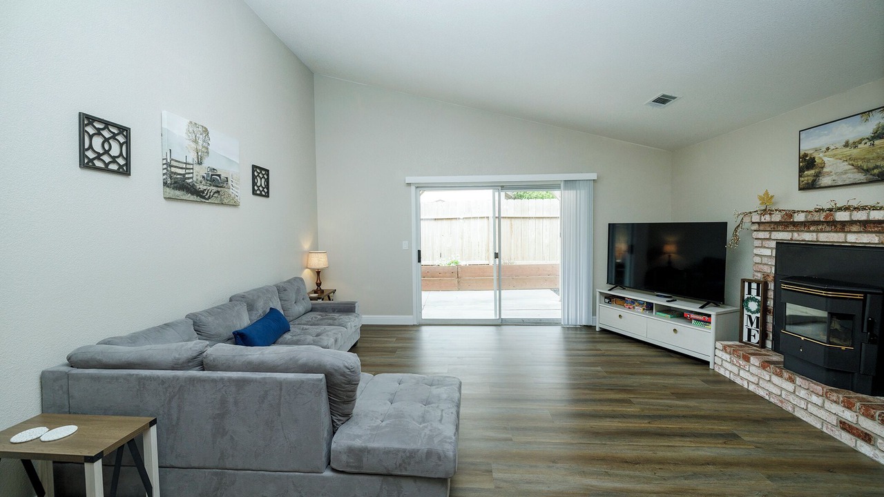 Photo of Livingroom in Turlock