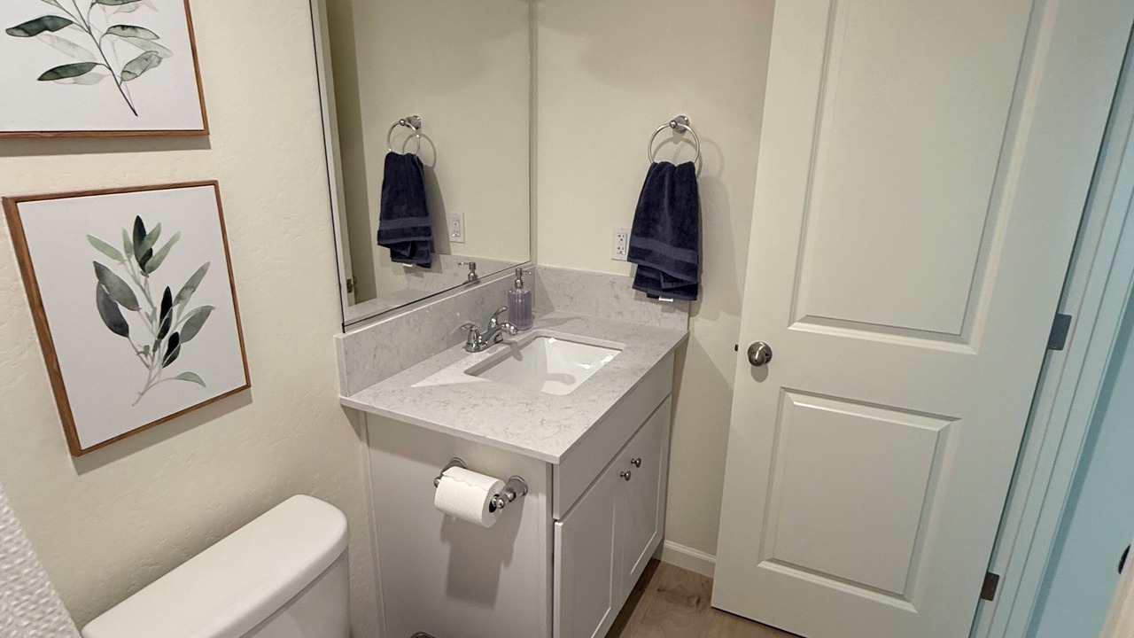 Photo of Bathroom in Hanford