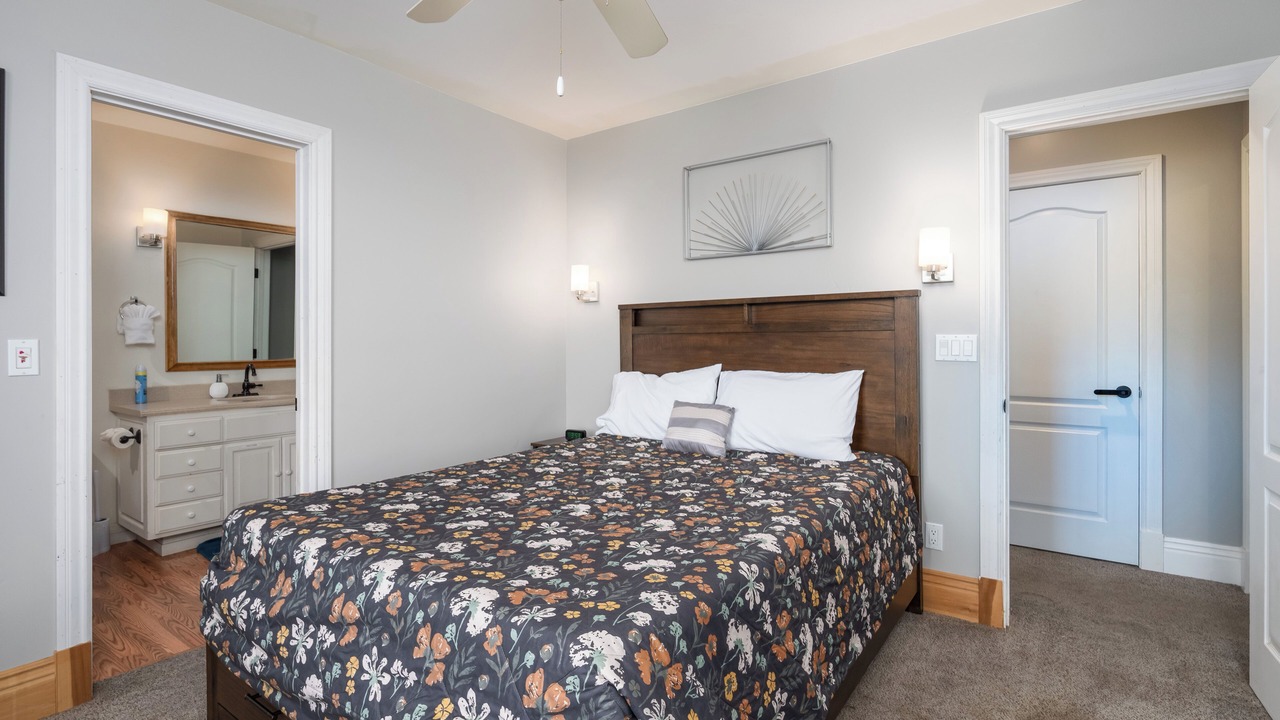 Photo of Bedroom in Coarsegold