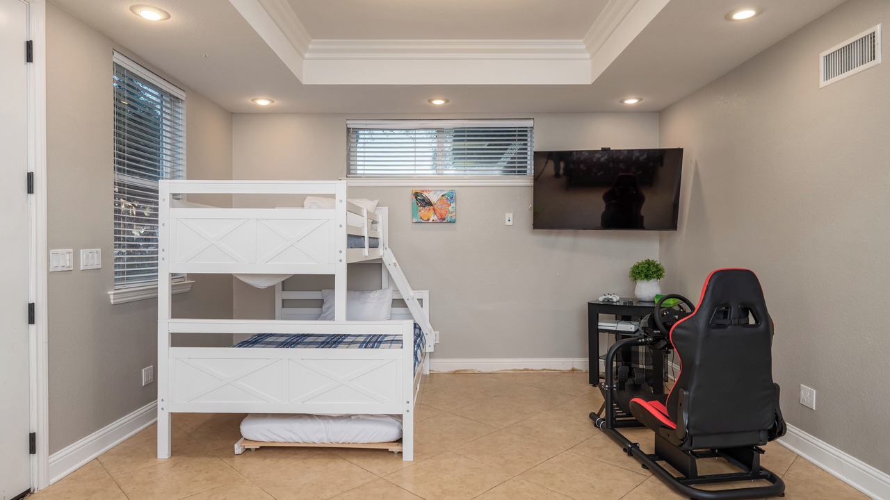 Photo of Bedroom in Coarsegold