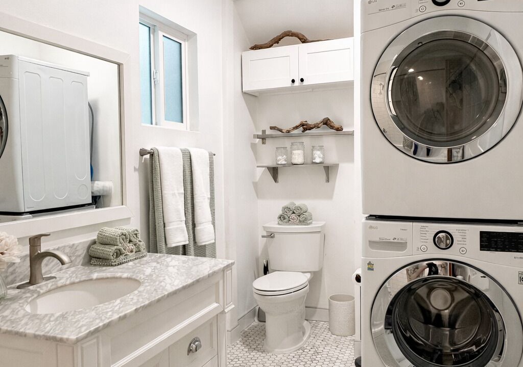 Photo of Bathroom in Corona