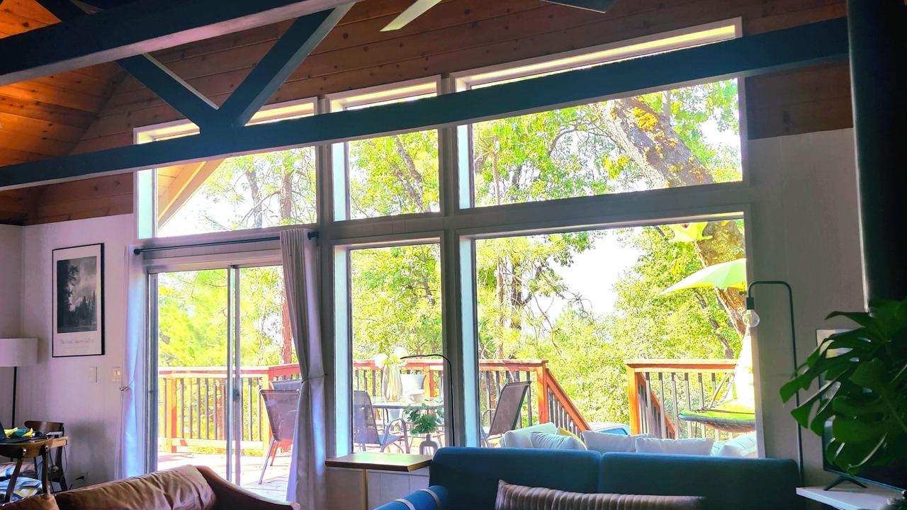Photo of Livingroom in Cascadel Woods