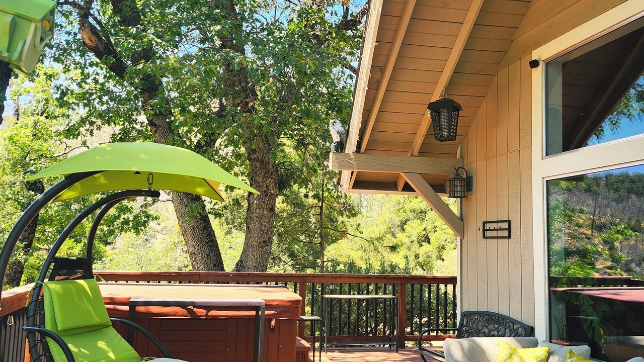 Photo of Patio Balcony in Cascadel Woods