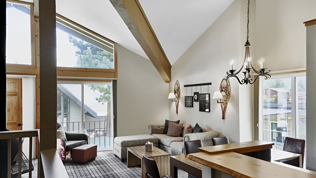 Photo of Livingroom in Mammoth Lakes