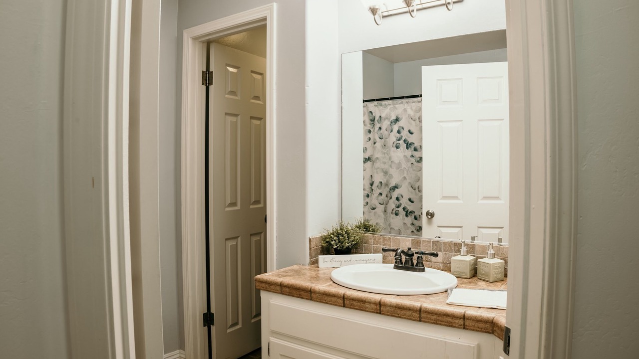 Photo of Bathroom in Pumpkin Center