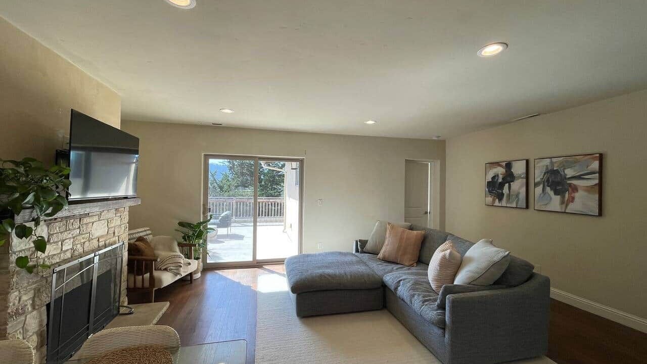 Photo of Livingroom in Del Rey Oaks