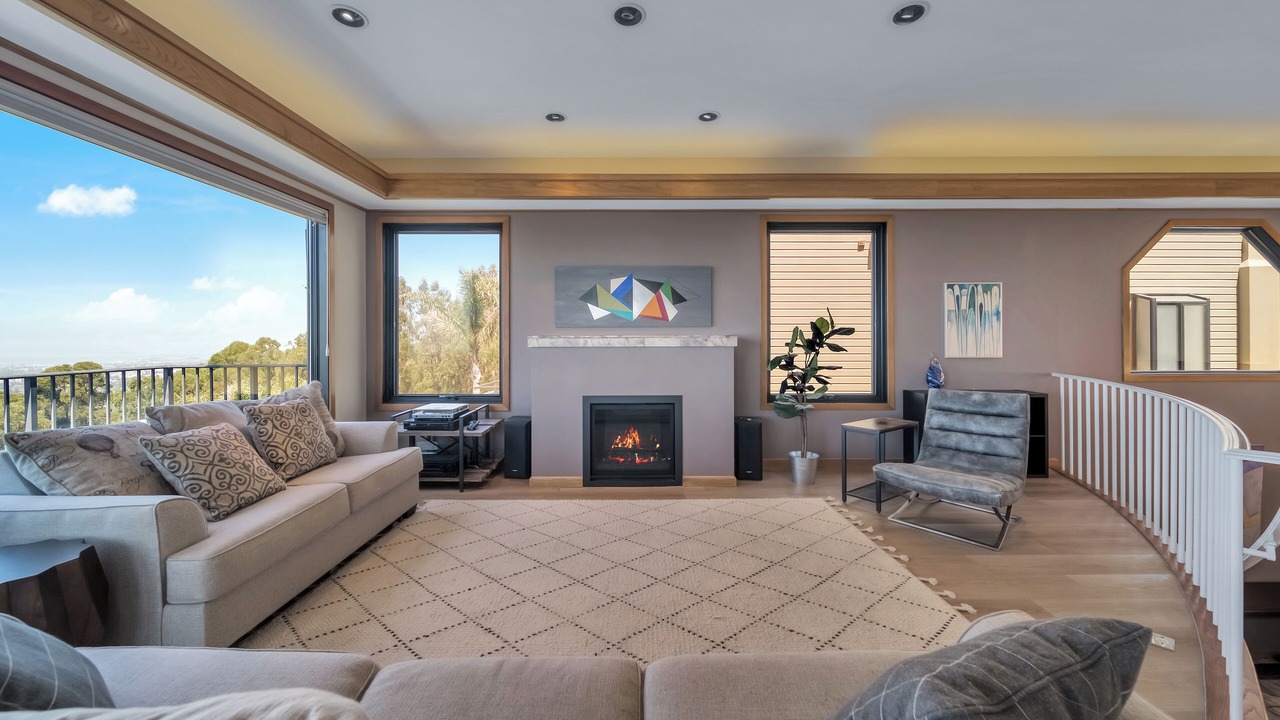 Photo of Livingroom in Claremont