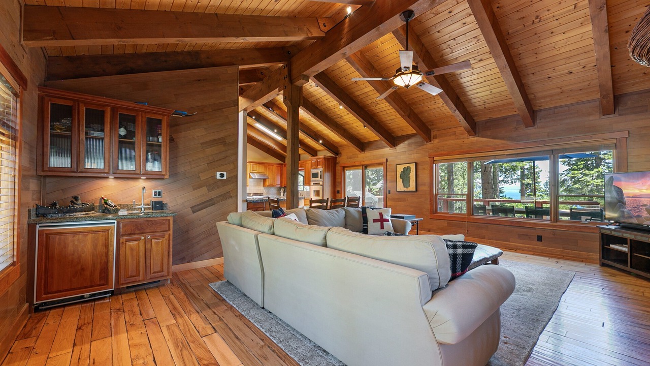 Photo of Livingroom in Lake Forest