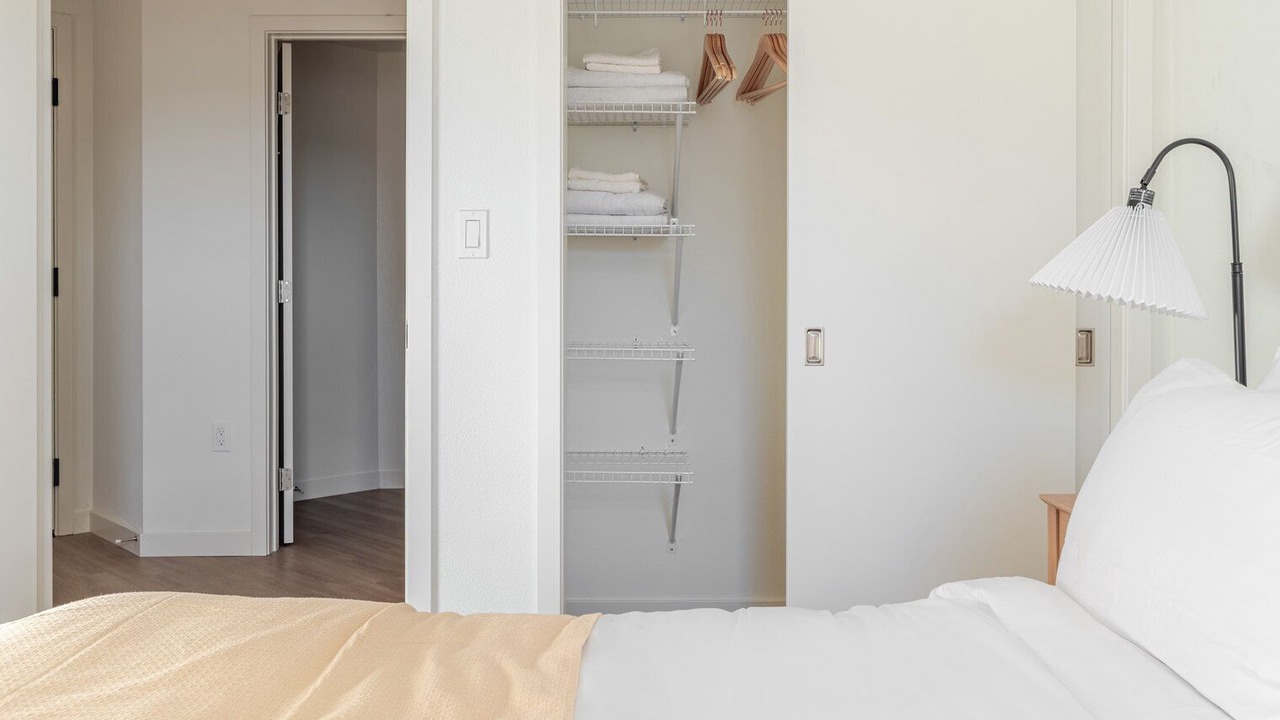 Photo of Bedroom in Old San Leandro