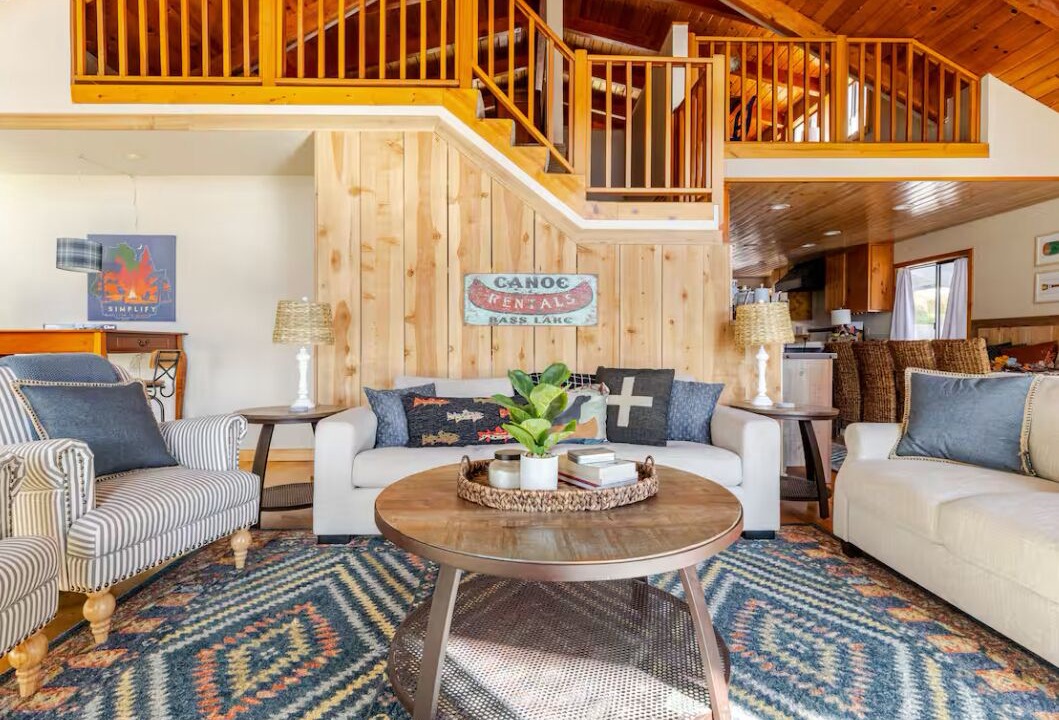Photo of Livingroom in Bass Lake