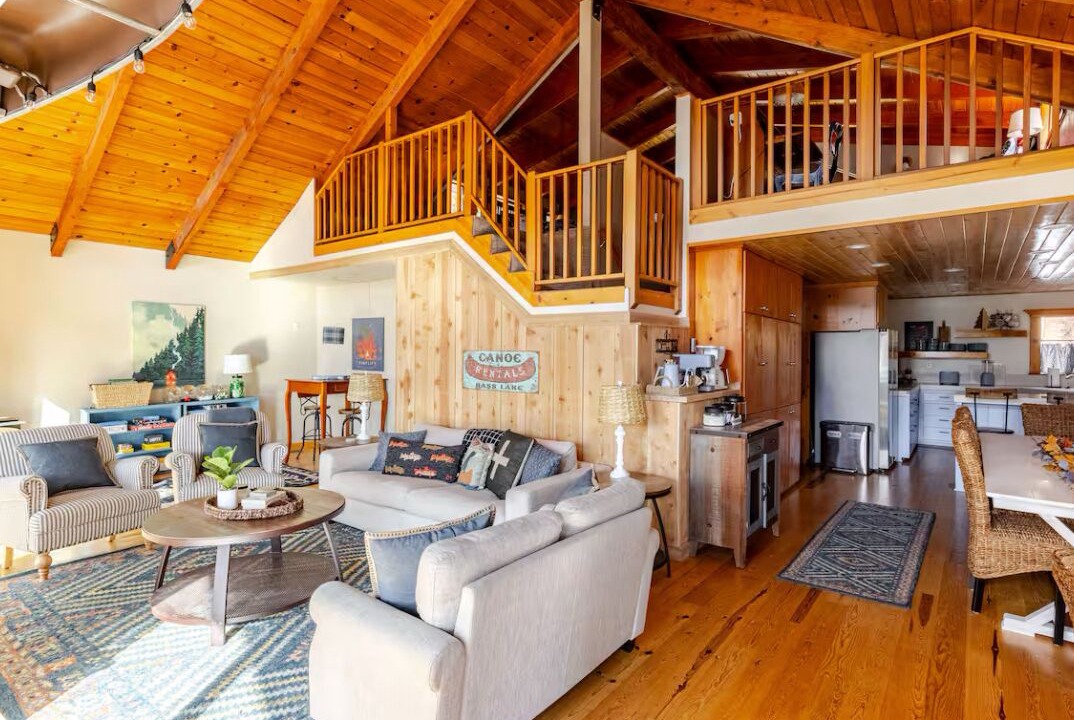 Photo of Livingroom in Bass Lake