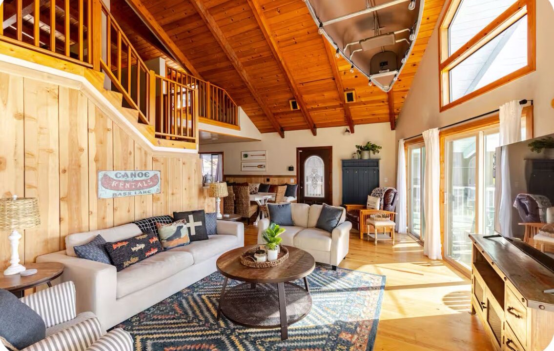 Photo of Livingroom in Bass Lake