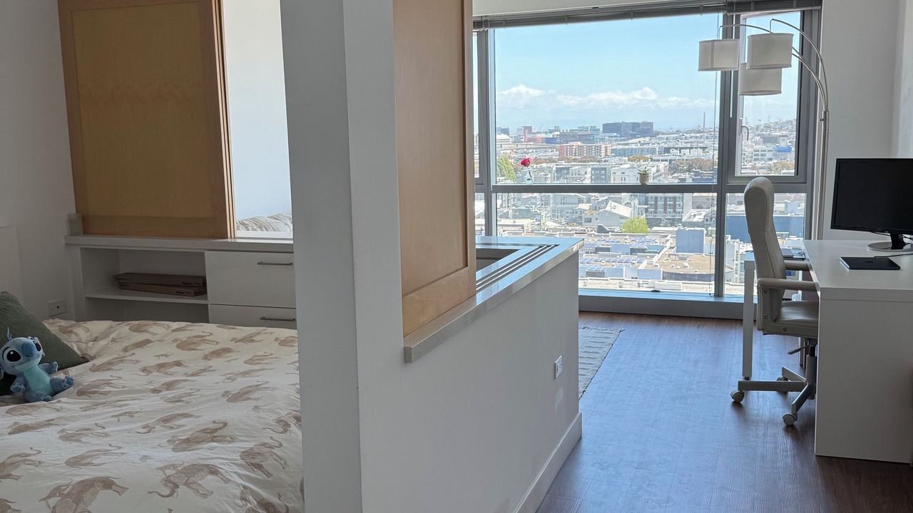 Photo of Bedroom in Downtown San Francisco